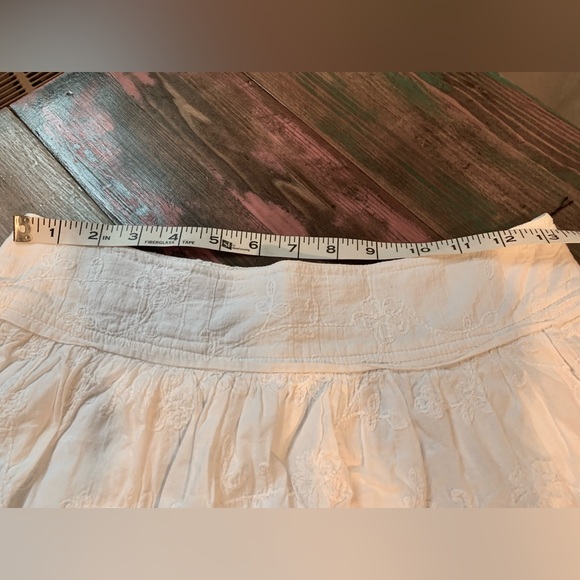 Embroidered Cotton Skirt - Picture 5 of 10